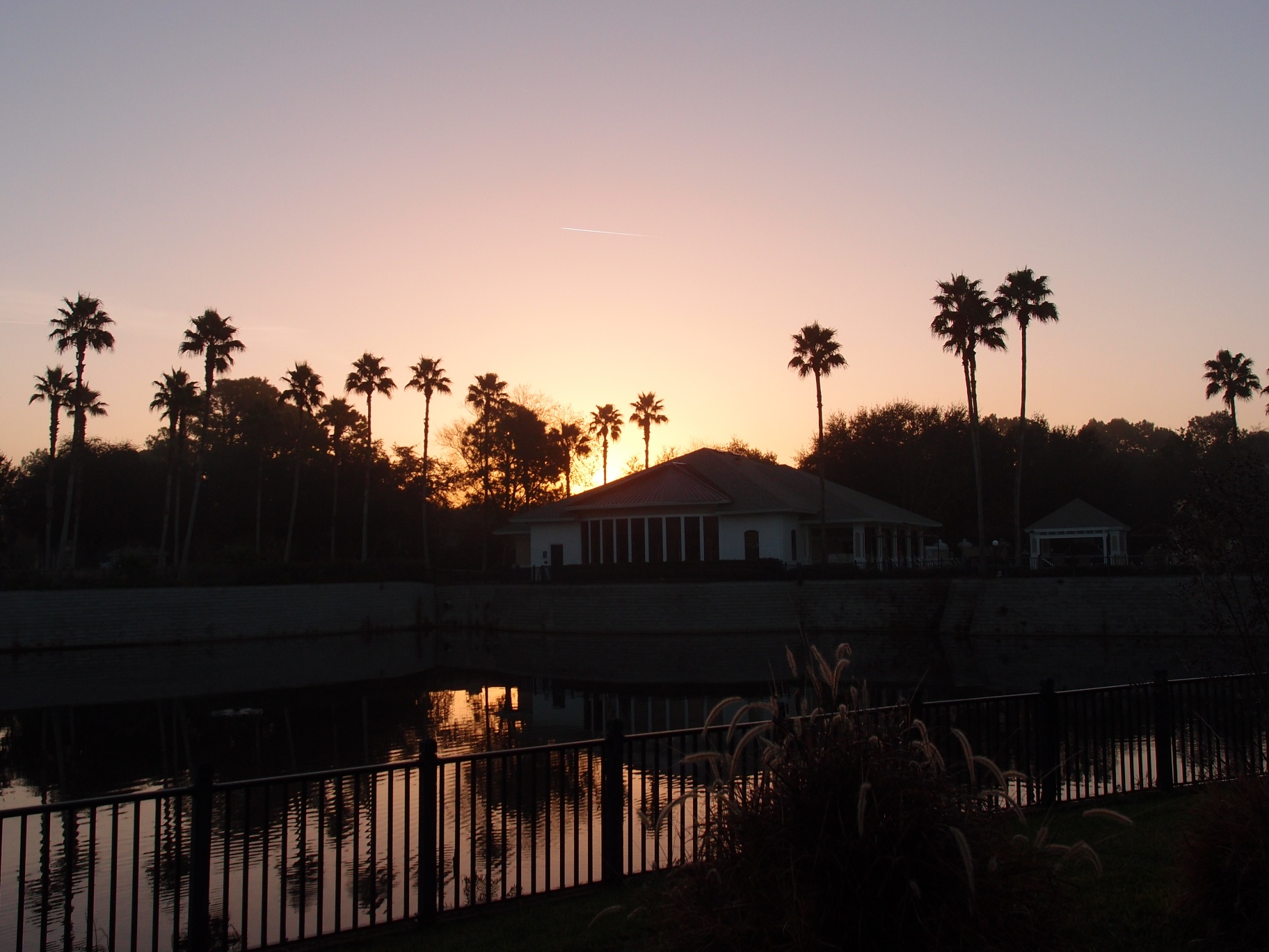 Clubhouse at dawn pic