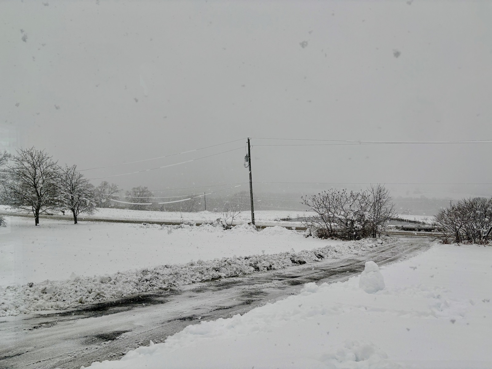 Photo of a driveway plowed free of snow